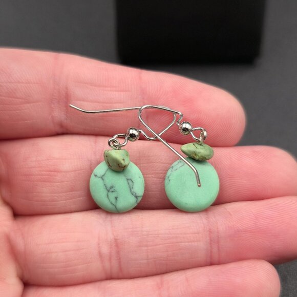 Silver Plated Blue Green Howlite Stone Earrings A6501 - Picture 1 of 5